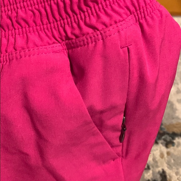 Shorts - Picture 2 of 3